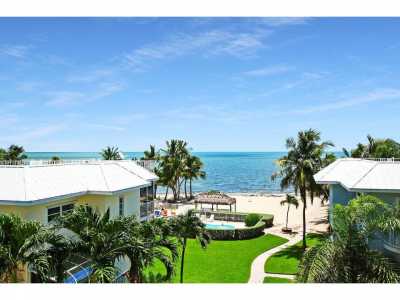 Home For Sale in Plantation Key, Florida