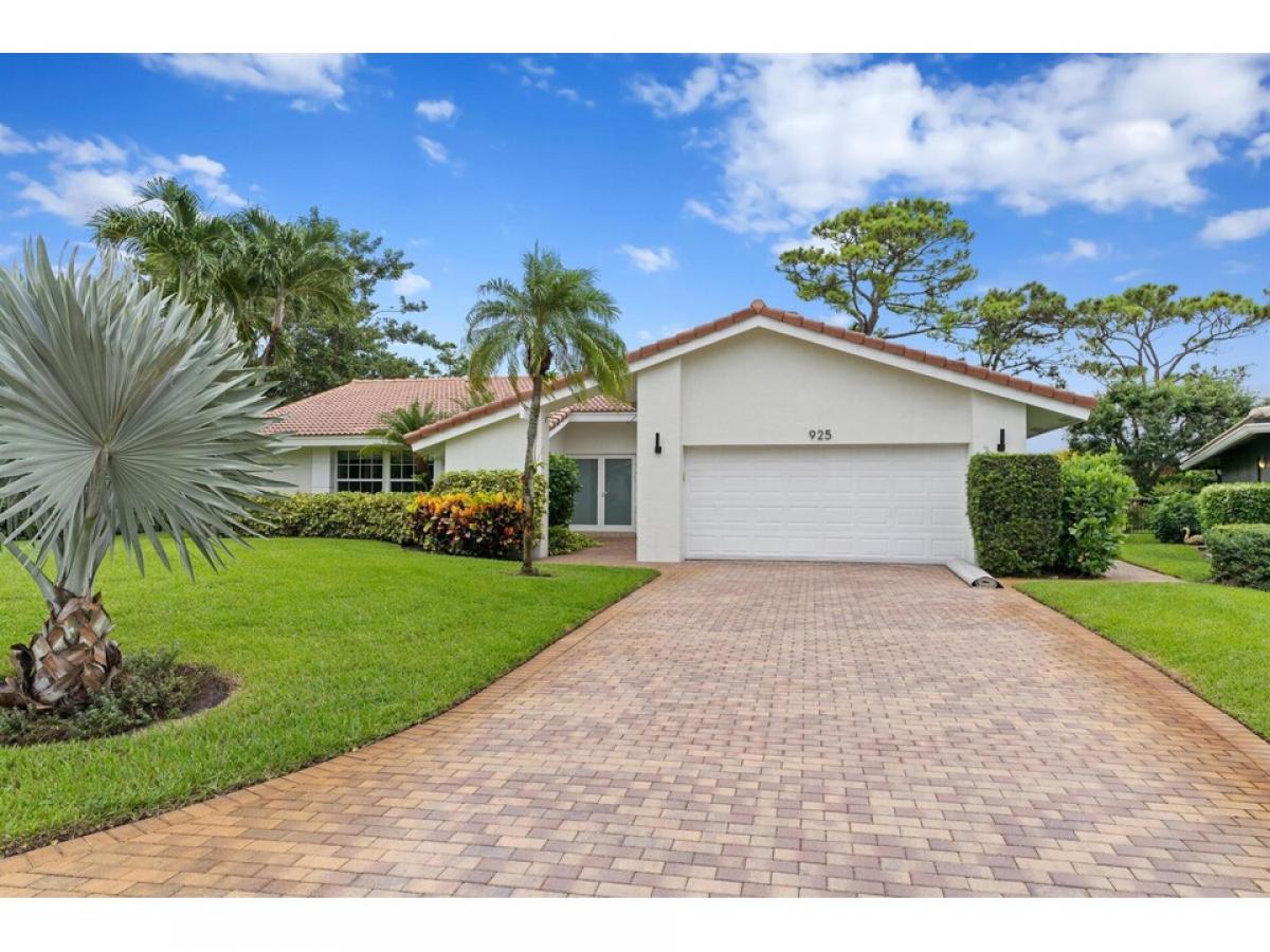 Picture of Home For Sale in Delray Beach, Florida, United States