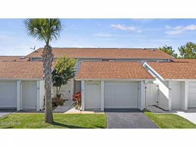 Home For Sale in Ormond Beach, Florida