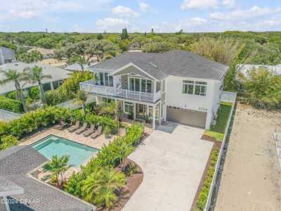 Home For Sale in New Smyrna Beach, Florida