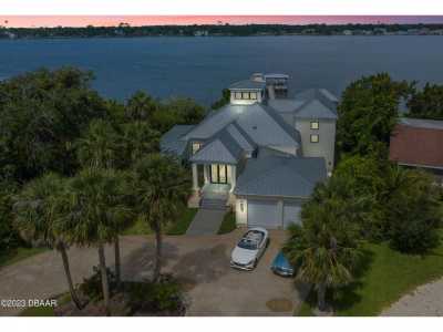 Home For Sale in Ormond Beach, Florida