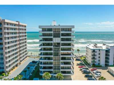 Home For Sale in Daytona Beach Shores, Florida