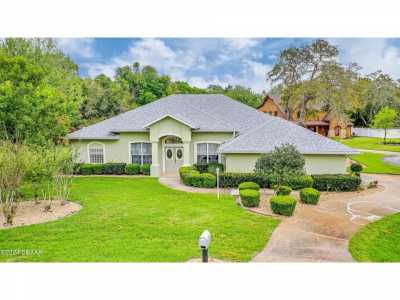 Home For Sale in Ormond Beach, Florida