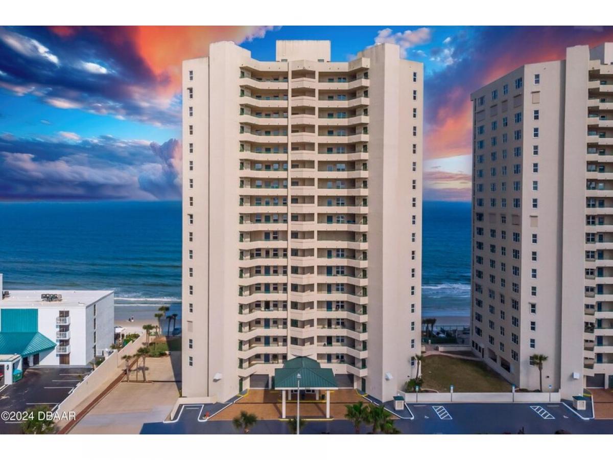 Picture of Home For Sale in Daytona Beach Shores, Florida, United States