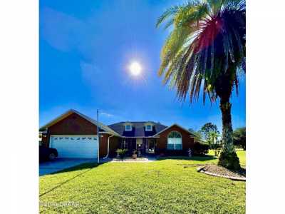 Home For Sale in Elkton, Florida