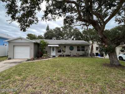 Home For Sale in New Smyrna Beach, Florida