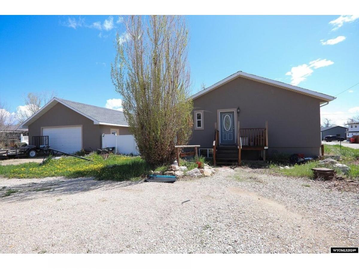 Picture of Home For Sale in Buffalo, Wyoming, United States