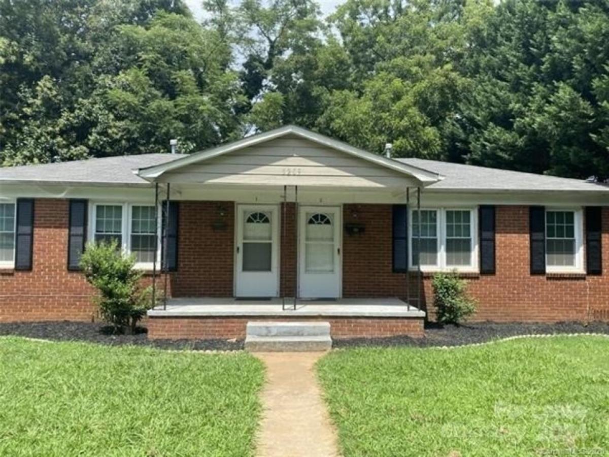 Picture of Home For Rent in Charlotte, North Carolina, United States