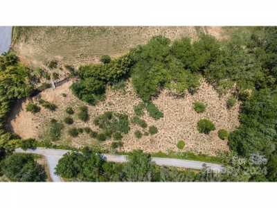 Residential Land For Sale in Hendersonville, North Carolina