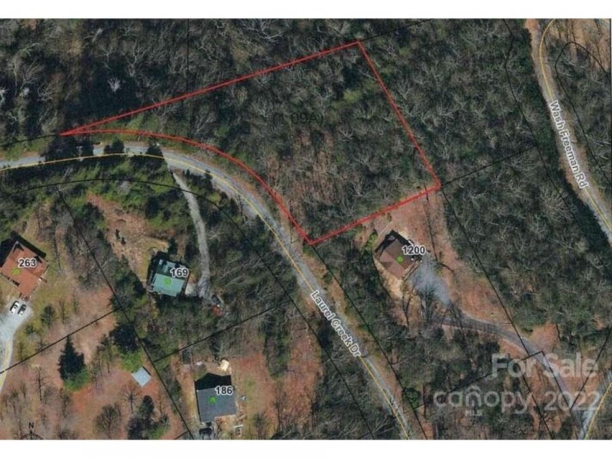 Picture of Residential Land For Sale in Hendersonville, North Carolina, United States