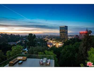 Home For Sale in Los Angeles, California