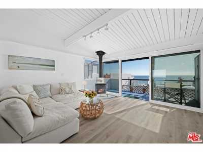 Home For Rent in Malibu, California