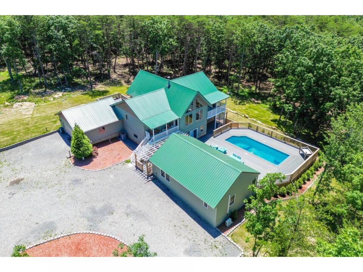 Picture of Home For Sale in Cloudland, Georgia, United States