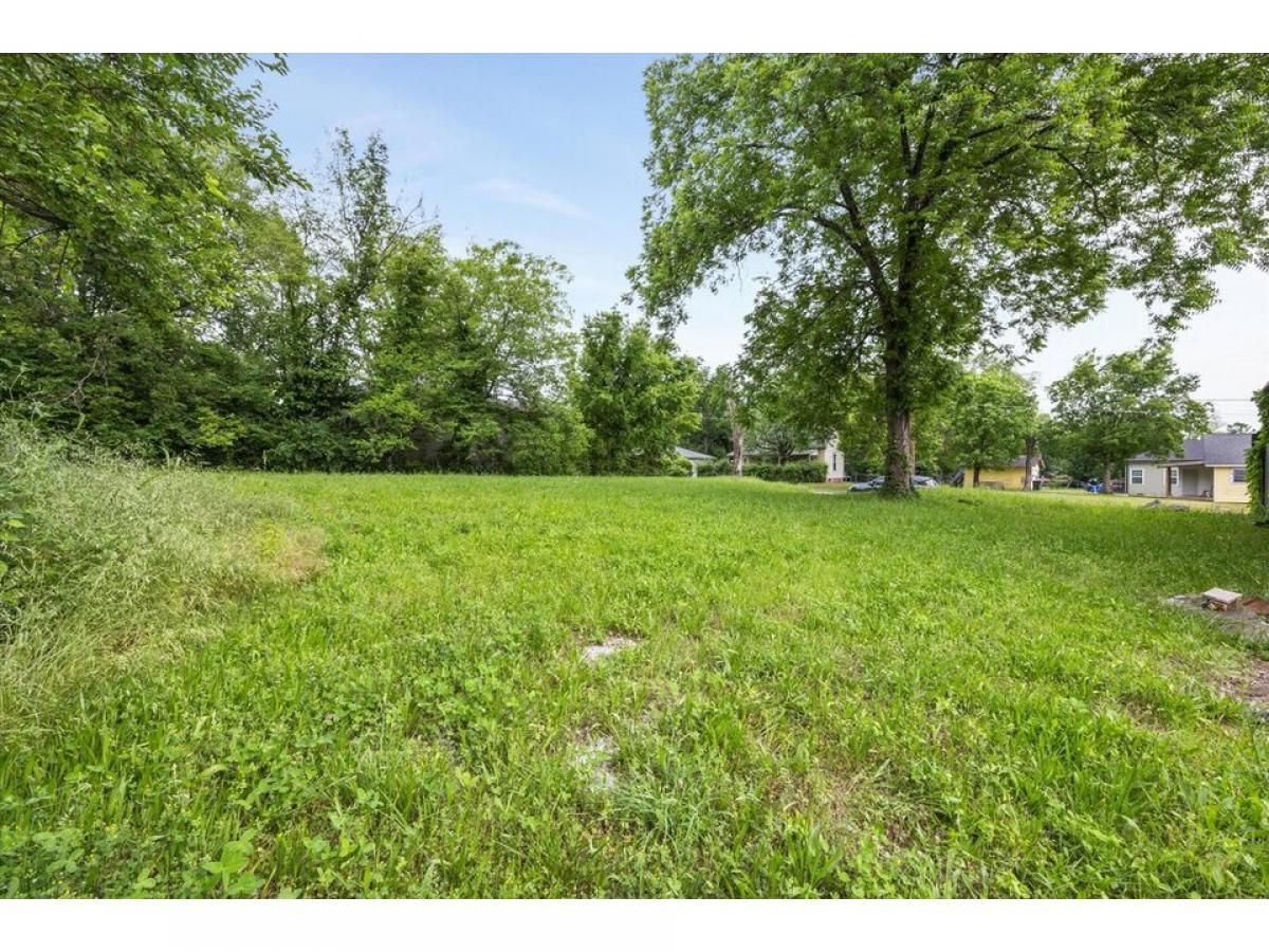 Picture of Residential Land For Sale in Chattanooga, Tennessee, United States