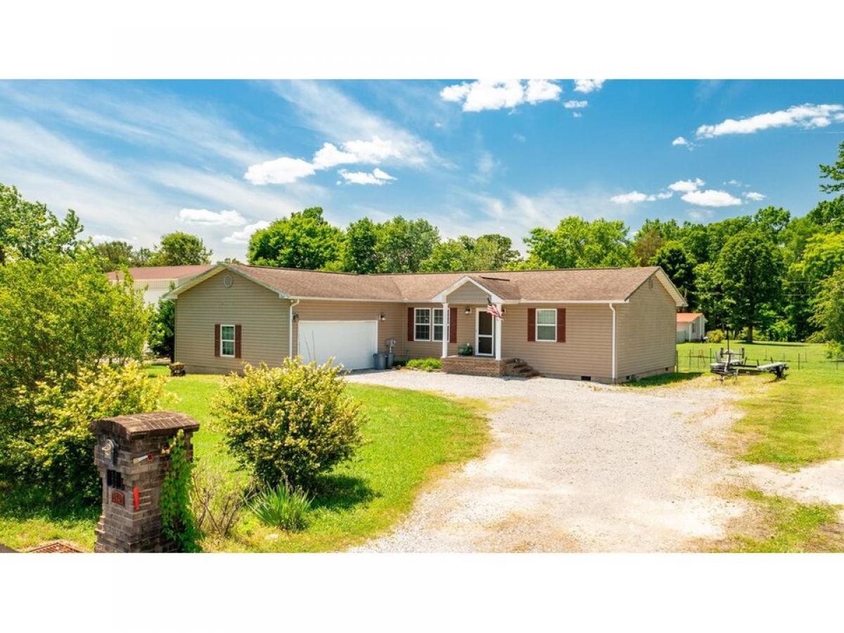 Picture of Home For Sale in Dayton, Tennessee, United States