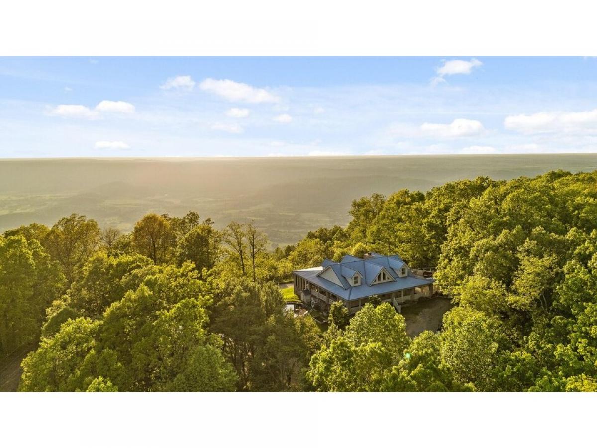 Picture of Home For Sale in Spring City, Tennessee, United States