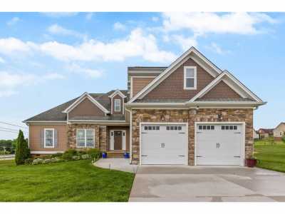 Home For Sale in Harrison, Tennessee