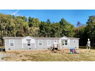 Home For Sale in Graysville, Tennessee