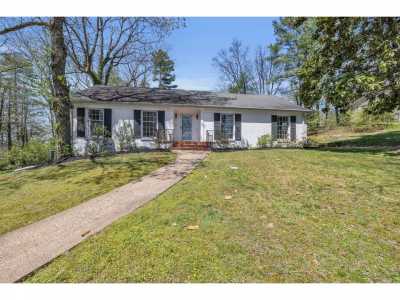 Home For Sale in Lookout Mountain, Georgia