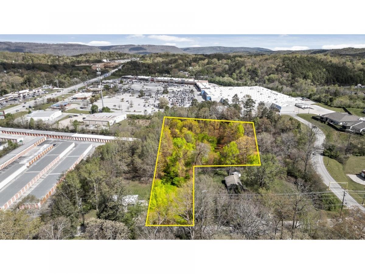 Picture of Residential Land For Sale in Hixson, Tennessee, United States