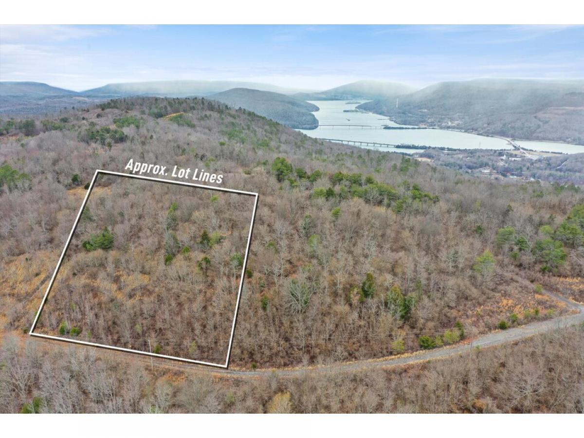 Picture of Residential Land For Sale in South Pittsburg, Tennessee, United States