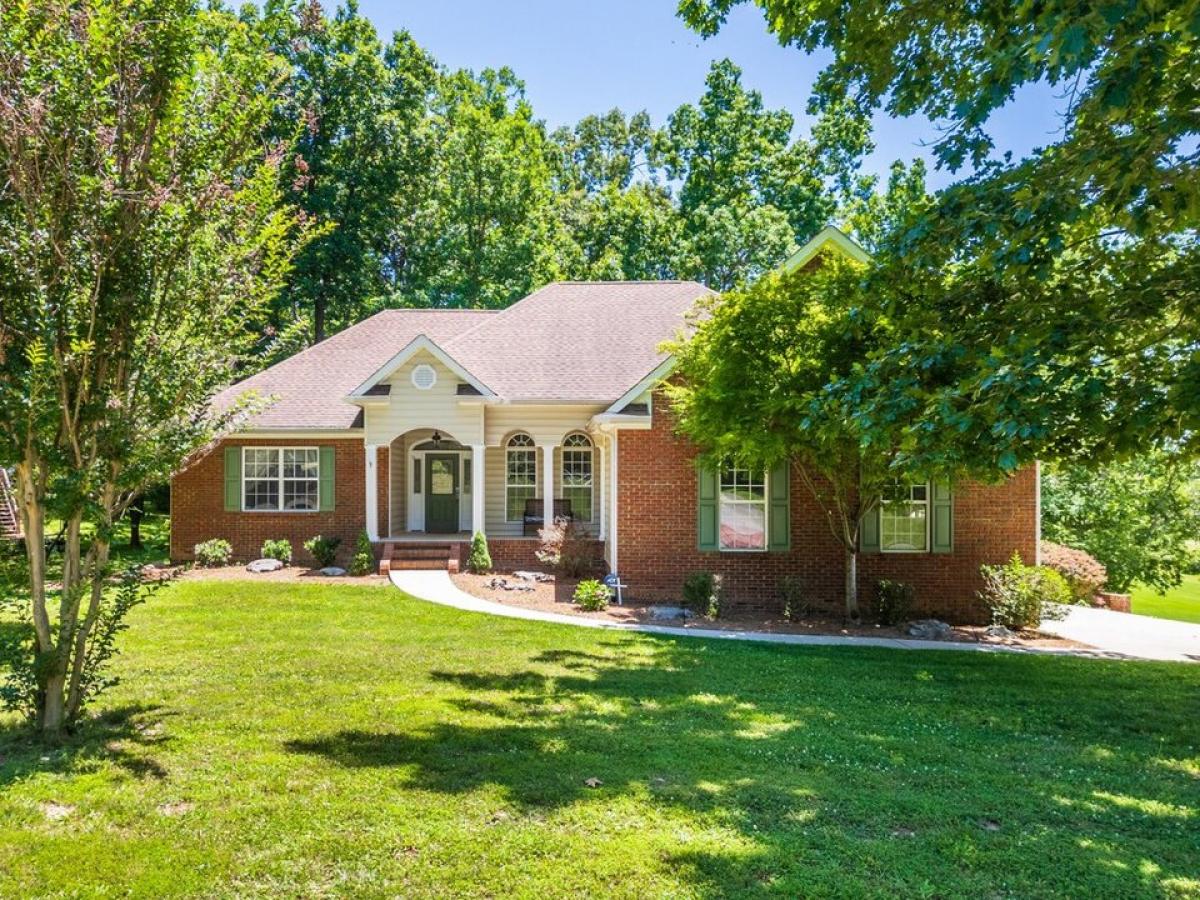 Picture of Home For Sale in Cleveland, Tennessee, United States