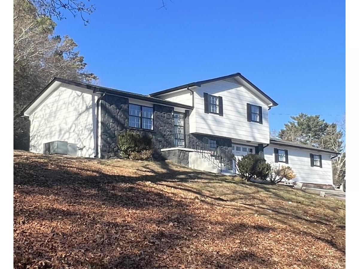 Picture of Home For Sale in Ringgold, Georgia, United States