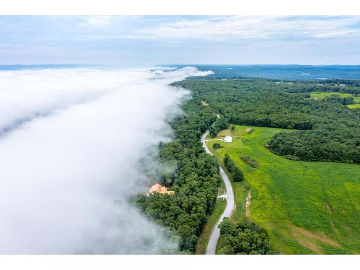 Picture of Residential Land For Sale in Pikeville, Tennessee, United States