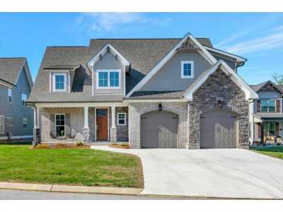 Home For Sale in Ooltewah, Tennessee