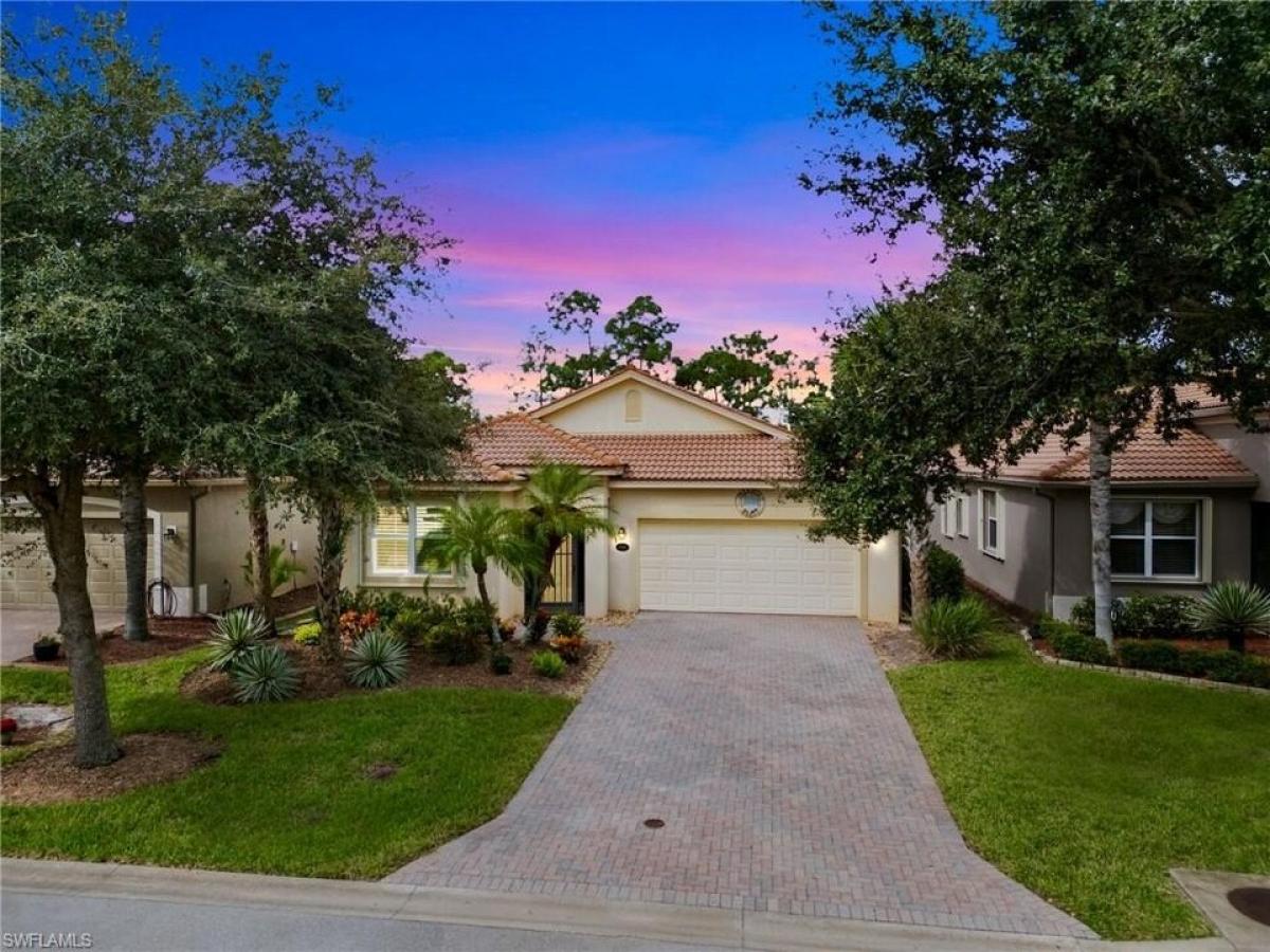 Picture of Home For Sale in Estero, Florida, United States