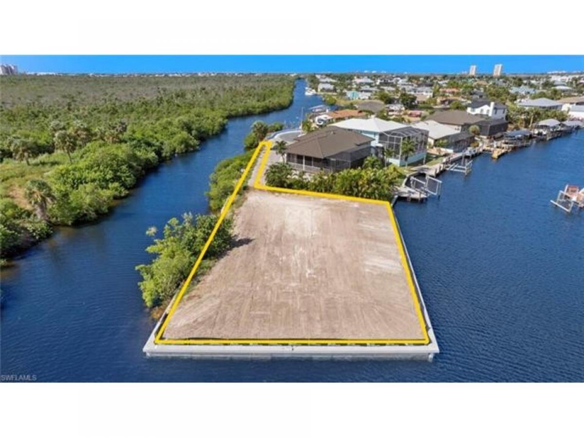 Picture of Residential Land For Sale in Fort Myers Beach, Florida, United States