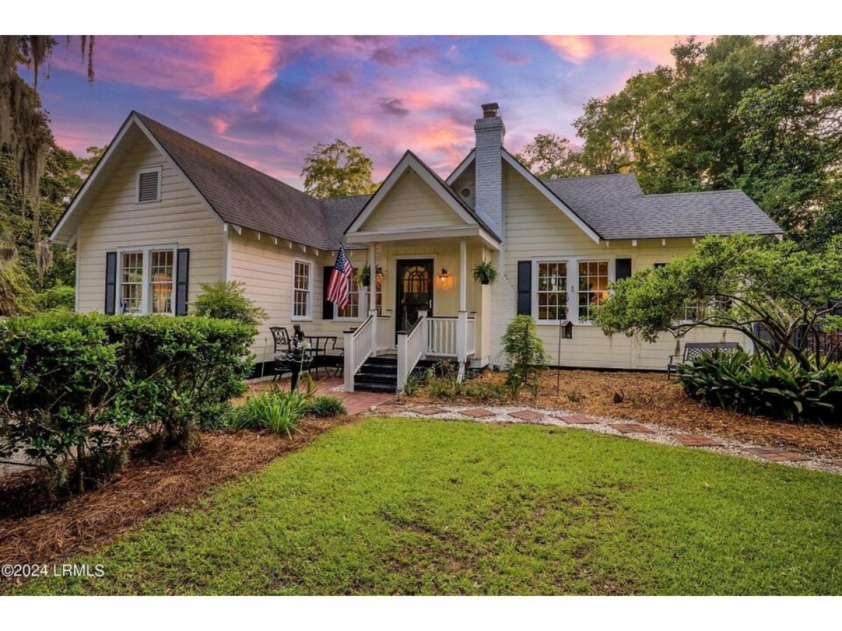 Picture of Home For Sale in Beaufort, South Carolina, United States