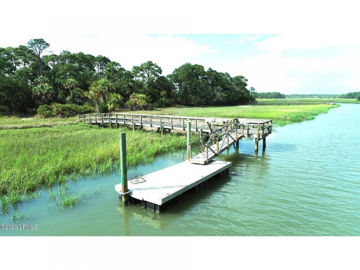 Picture of Residential Land For Sale in Fripp Island, South Carolina, United States