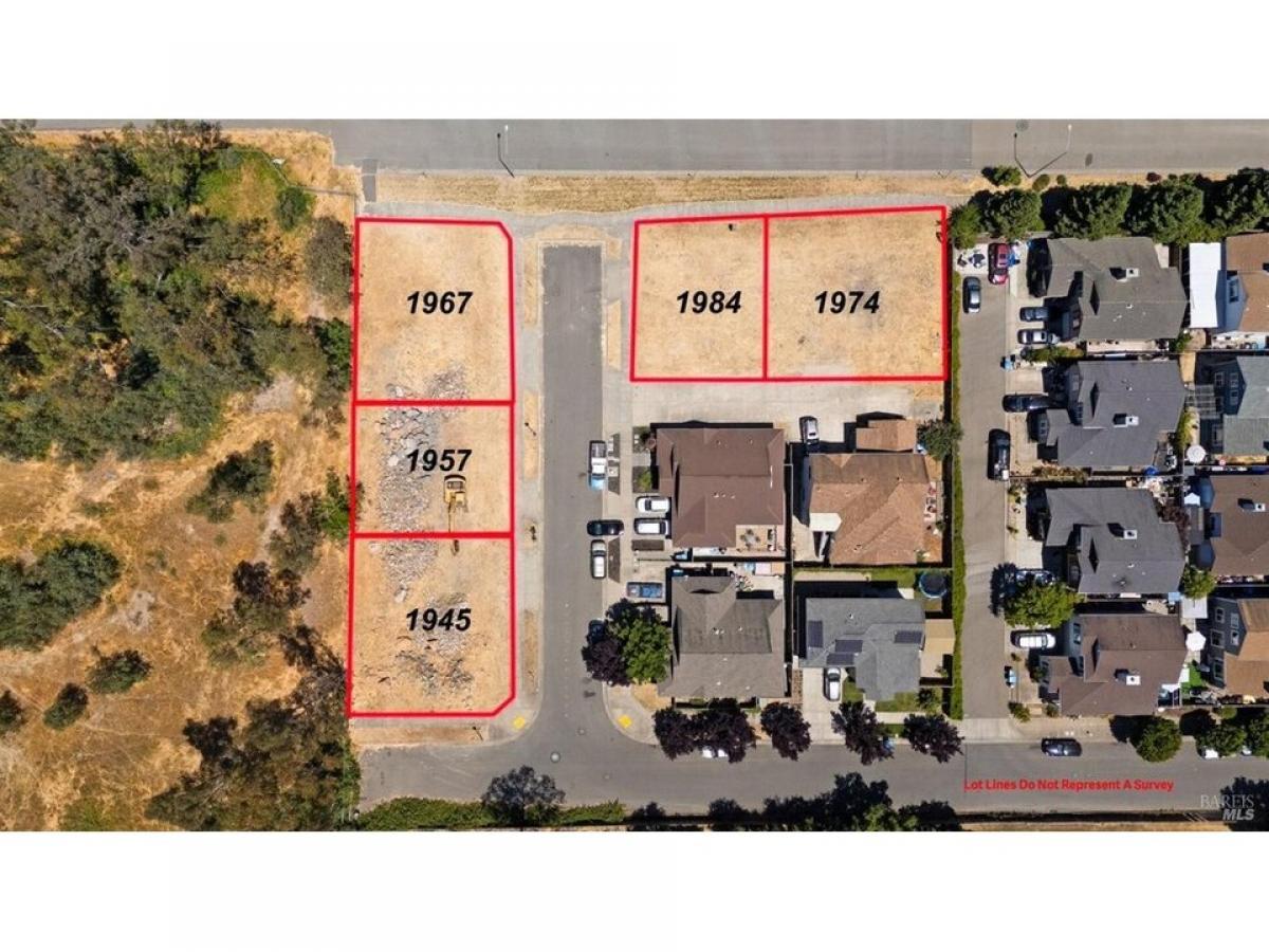 Picture of Residential Land For Sale in Santa Rosa, California, United States