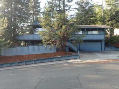 Home For Sale in Healdsburg, California