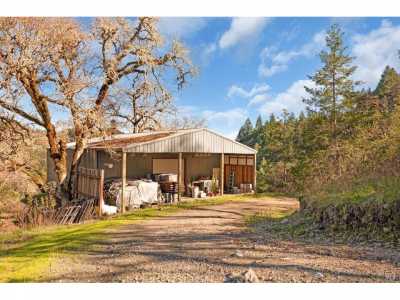 Home For Sale in Willits, California