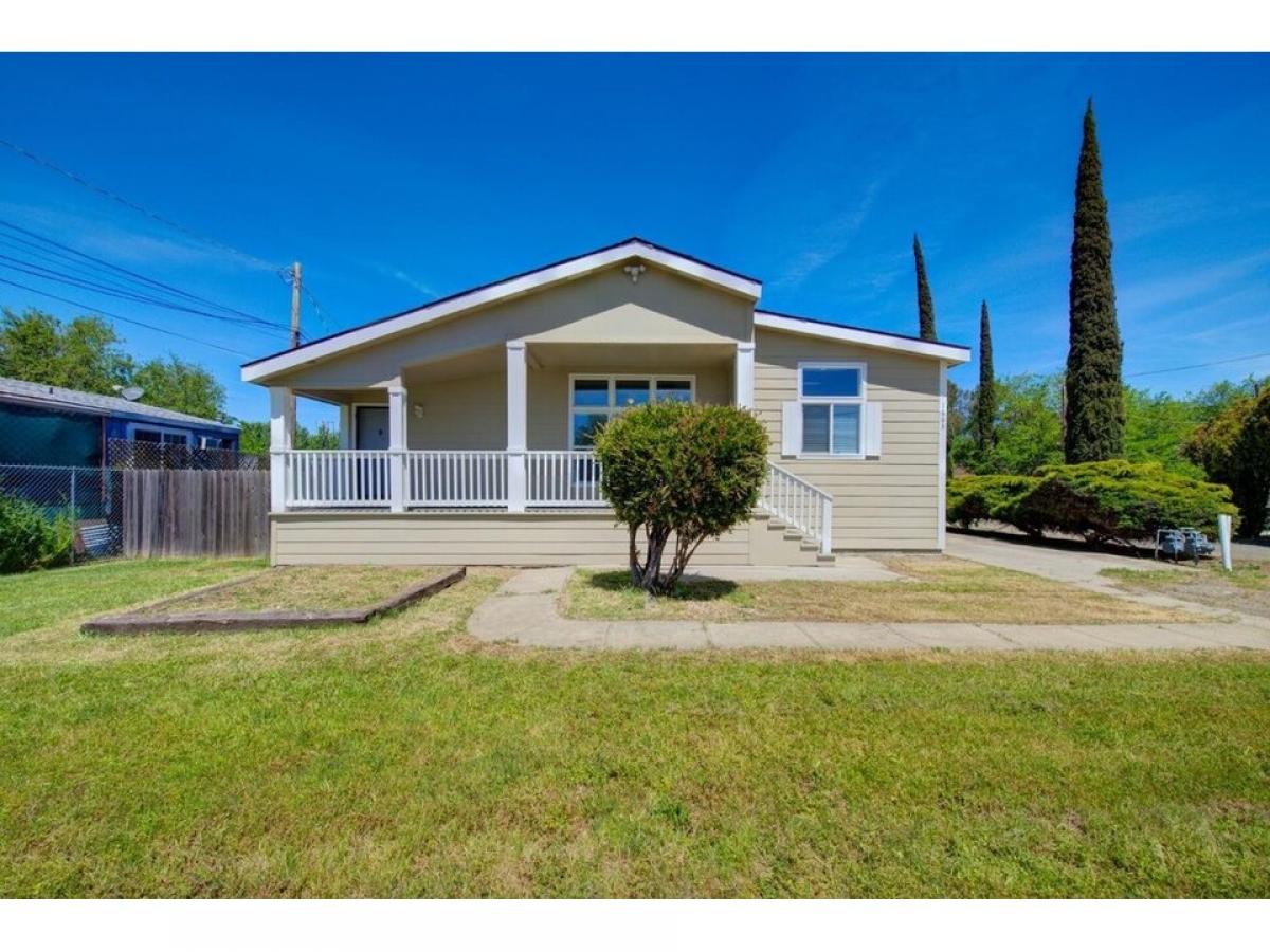 Picture of Home For Sale in Olivehurst, California, United States