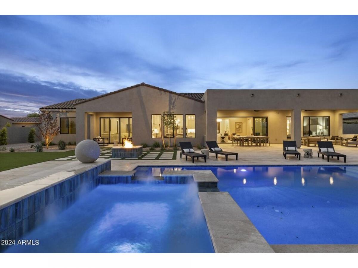 Picture of Home For Sale in Scottsdale, Arizona, United States