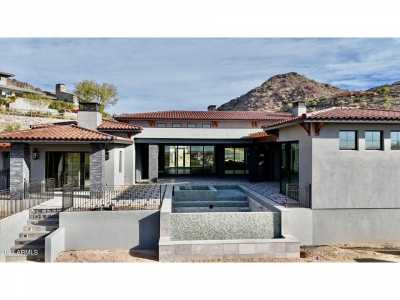 Home For Sale in Paradise Valley, Arizona