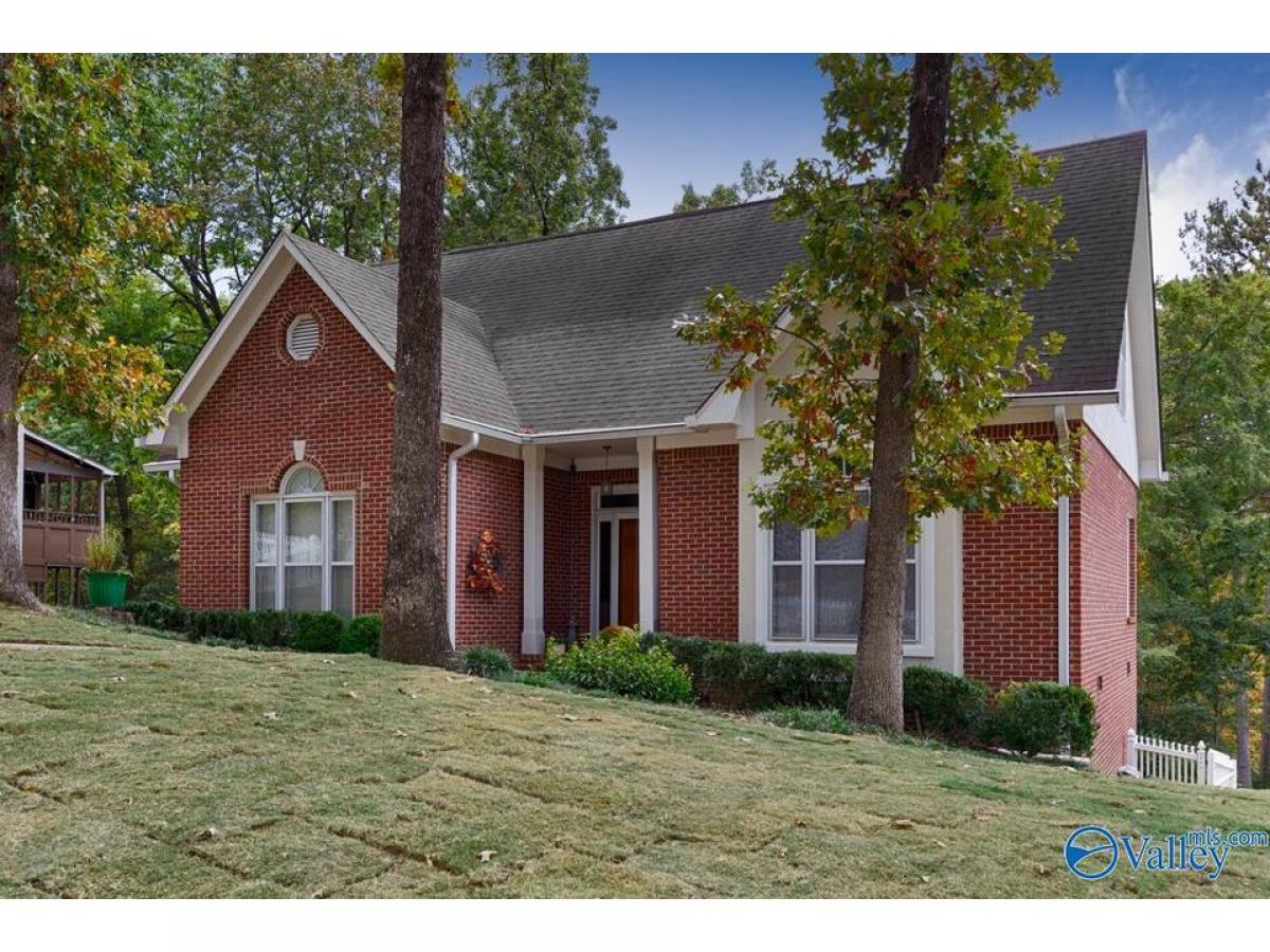 Picture of Home For Sale in Huntsville, Alabama, United States