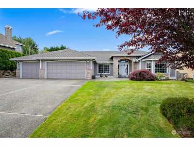 Home For Sale in Mukilteo, Washington