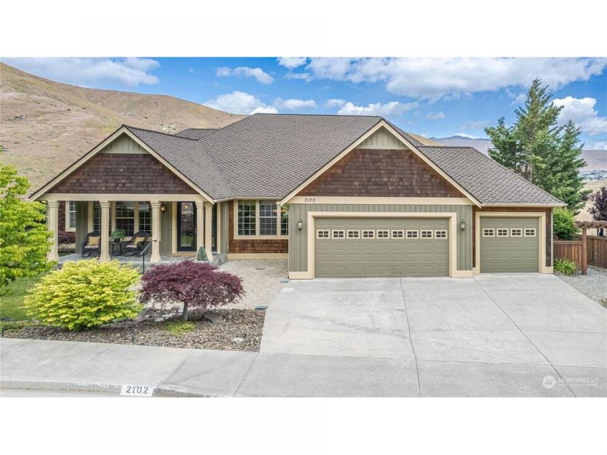 Picture of Home For Sale in Wenatchee, Washington, United States