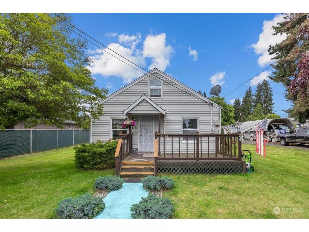 Picture of Home For Sale in Everett, Washington, United States