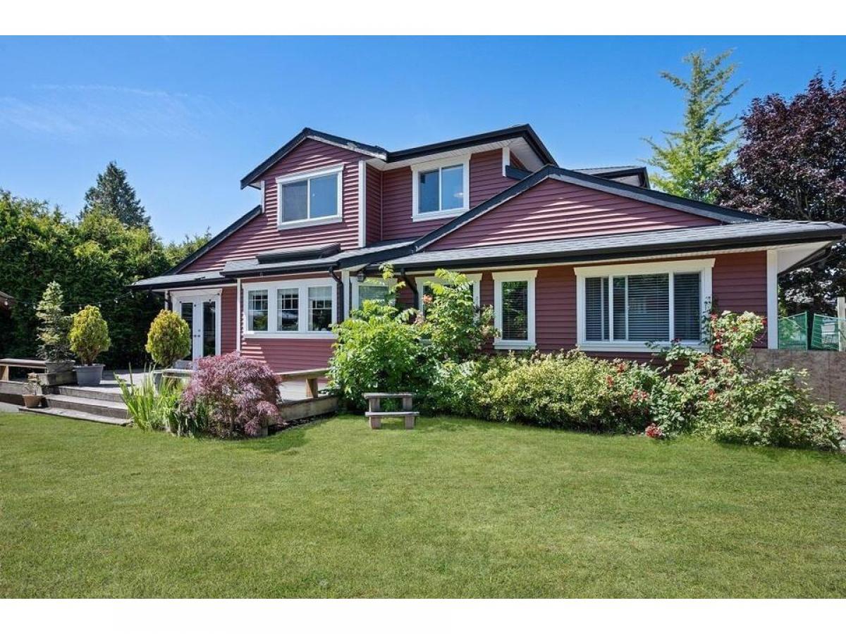 Picture of Home For Sale in White Rock, British Columbia, Canada