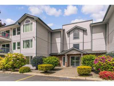 Condo For Sale in Parksville, Canada