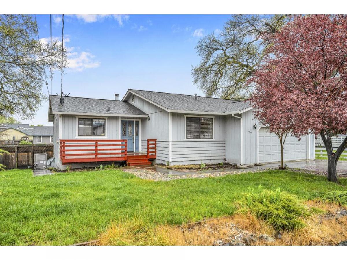 Picture of Home For Sale in Hidden Valley Lake, California, United States