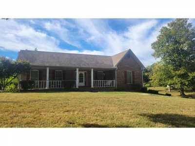 Home For Sale in Cookeville, Tennessee