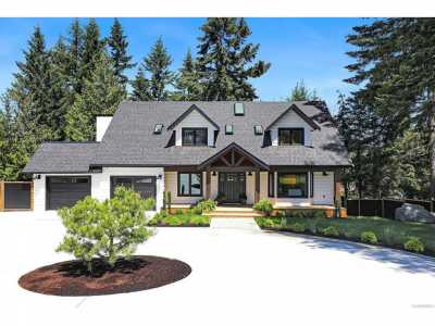 Home For Sale in Qualicum Beach, Canada