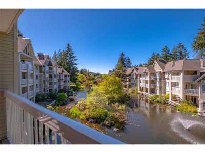 Condo For Sale in Nanaimo, Canada