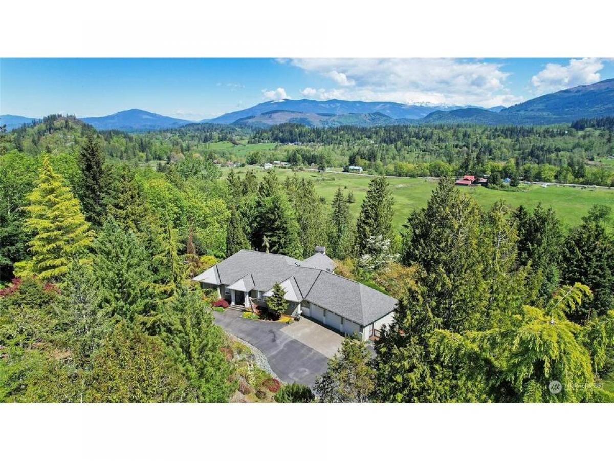 Picture of Home For Sale in Mount Vernon, Washington, United States